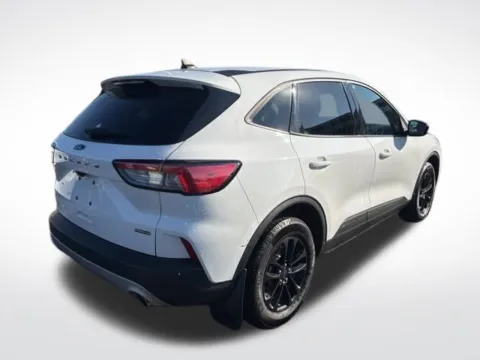 More photos of 2020 Ford Escape SE Sport Hybrid at Zeigler BMW of Kalamazoo, MI