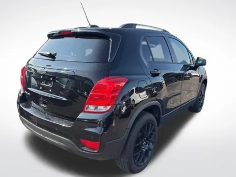 More photos of 2022 Chevrolet Trax LT at Zeigler BMW of Kalamazoo, MI