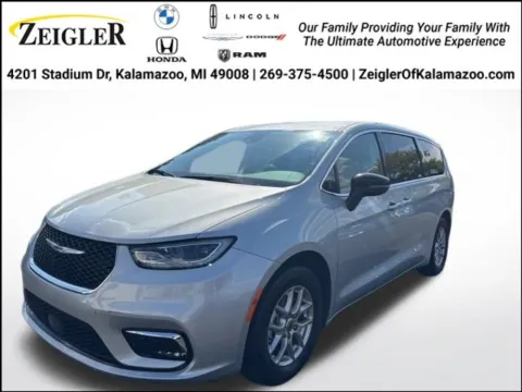 Silver 2024 Chrysler Pacifica Touring L for sale in Kalamazoo, MI