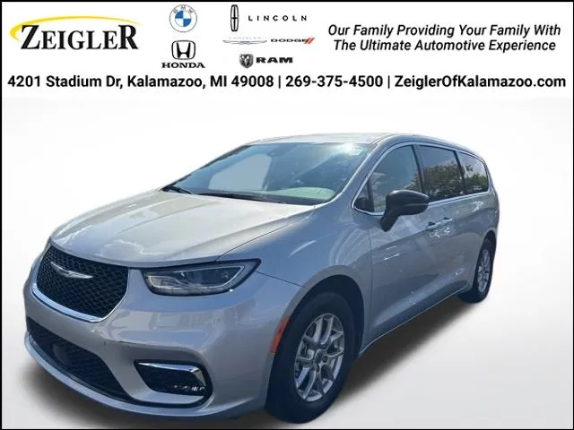 Silver 2024 Chrysler Pacifica Touring L for sale in Kalamazoo, MI
