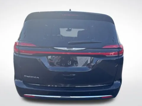 More photos of 2024 Chrysler Pacifica Touring L at Zeigler BMW of Kalamazoo, MI