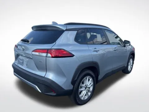More photos of 2024 Toyota Corolla Cross LE at Zeigler BMW of Kalamazoo, MI