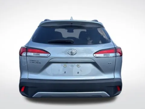 More photos of 2024 Toyota Corolla Cross LE at Zeigler BMW of Kalamazoo, MI