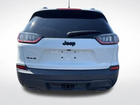 More photos of 2019 Jeep Cherokee Altitude at Zeigler BMW of Kalamazoo, MI