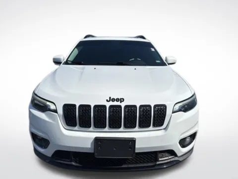 Photos of 2019 Jeep Cherokee Altitude for sale in Kalamazoo, MI at Zeigler BMW of Kalamazoo