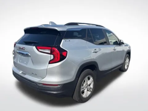 More photos of 2022 GMC Terrain SLE at Zeigler BMW of Kalamazoo, MI