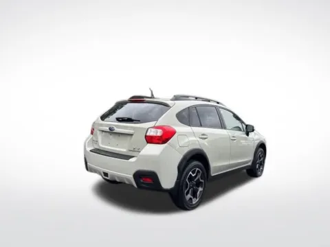 More photos of 2015 Subaru XV Crosstrek 2.0i Premium at Zeigler BMW of Kalamazoo, MI