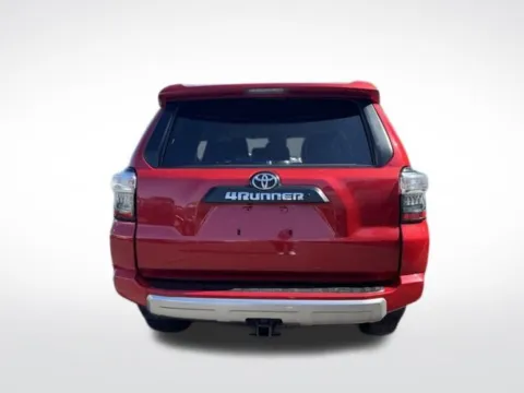 More photos of 2022 Toyota 4Runner TRD Off-Road Premium at Zeigler BMW of Kalamazoo, MI
