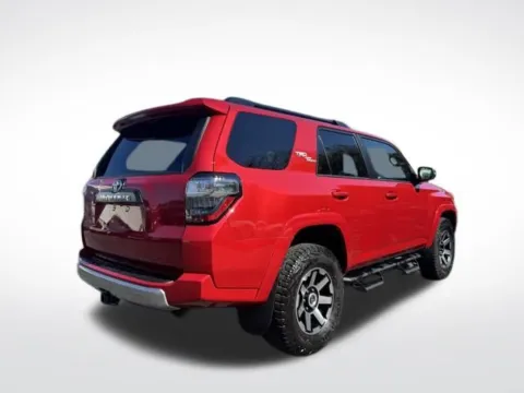 More photos of 2022 Toyota 4Runner TRD Off-Road Premium at Zeigler BMW of Kalamazoo, MI