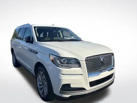 More photos of 2024 Lincoln Navigator Reserve at Zeigler BMW of Kalamazoo, MI