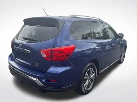 More photos of 2017 Nissan Pathfinder SL at Zeigler BMW of Kalamazoo, MI