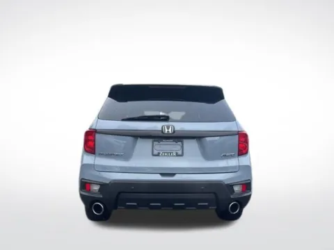 More photos of 2023 Honda Passport EX-L at Zeigler BMW of Kalamazoo, MI