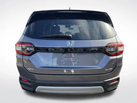 More photos of 2023 Honda Pilot Elite at Zeigler BMW of Kalamazoo, MI