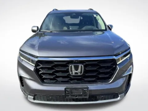 Photos of 2023 Honda Pilot Elite for sale in Kalamazoo, MI at Zeigler BMW of Kalamazoo