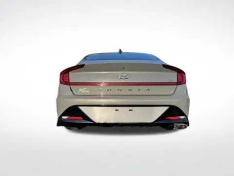 More photos of 2022 Hyundai Sonata SEL Plus at Zeigler BMW of Kalamazoo, MI