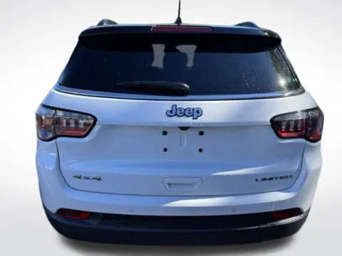 More photos of 2024 Jeep Compass Limited at Zeigler BMW of Kalamazoo, MI