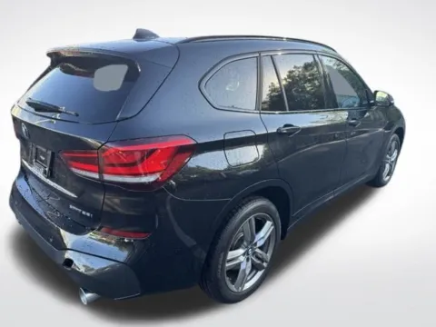 More photos of 2022 BMW X1 xDrive28i at Zeigler BMW of Kalamazoo, MI
