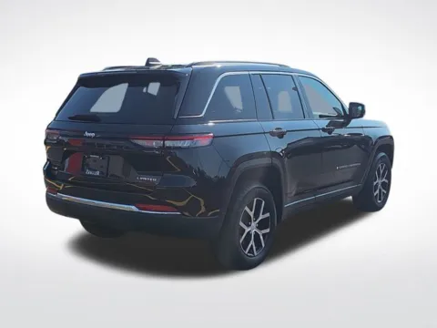 More photos of 2023 Jeep Grand Cherokee Limited at Zeigler BMW of Kalamazoo, MI