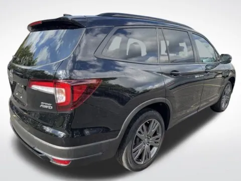More photos of 2022 Honda Pilot Sport at Zeigler BMW of Kalamazoo, MI