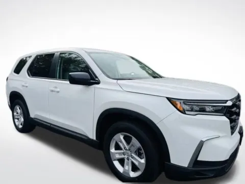 Another view of 2024 Honda Pilot LX for sale in Kalamazoo, MI at Zeigler BMW of Kalamazoo