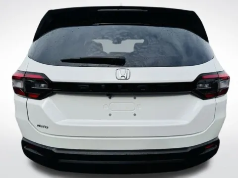More photos of 2024 Honda Pilot LX at Zeigler BMW of Kalamazoo, MI