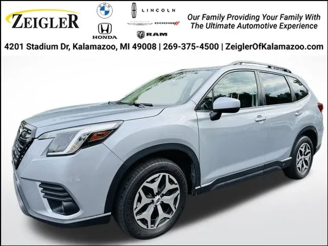 Silver 2022 Subaru Forester Premium for sale in Kalamazoo, MI