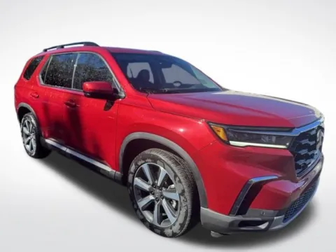 More photos of 2025 Honda Pilot Touring at Zeigler BMW of Kalamazoo, MI