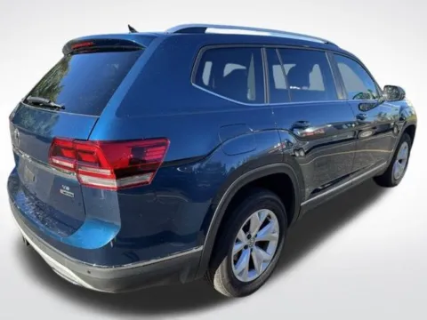 More photos of 2018 Volkswagen Atlas SEL at Zeigler BMW of Kalamazoo, MI