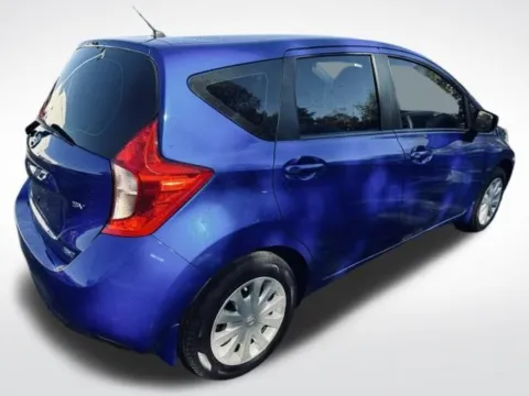 More photos of 2015 Nissan Versa Note SV at Zeigler BMW of Kalamazoo, MI