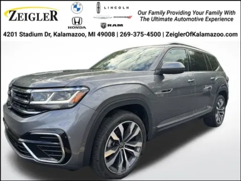 Gray 2022 Volkswagen Atlas 3.6L V6 SEL Premium R-Line for sale in Kalamazoo, MI