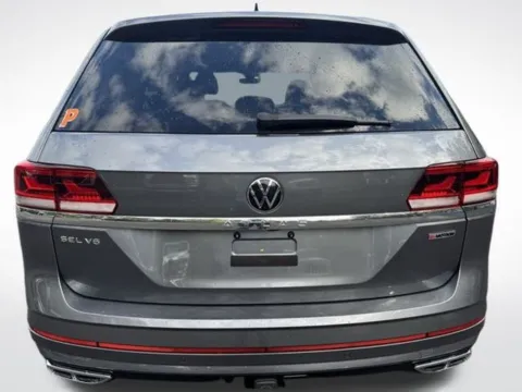 More photos of 2022 Volkswagen Atlas 3.6L V6 SEL Premium R-Line at Zeigler BMW of Kalamazoo, MI