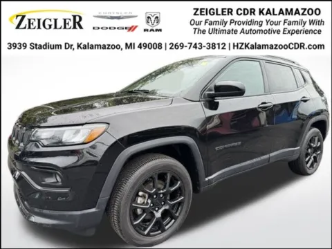Black 2022 Jeep Compass Altitude for sale in Kalamazoo, MI