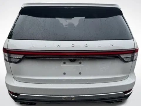 More photos of 2025 Lincoln Aviator Premiere at Zeigler BMW of Kalamazoo, MI