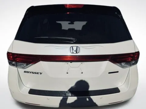 More photos of 2017 Honda Odyssey Touring at Zeigler BMW of Kalamazoo, MI