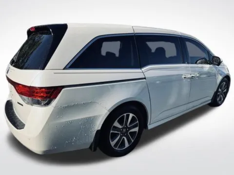 More photos of 2017 Honda Odyssey Touring at Zeigler BMW of Kalamazoo, MI