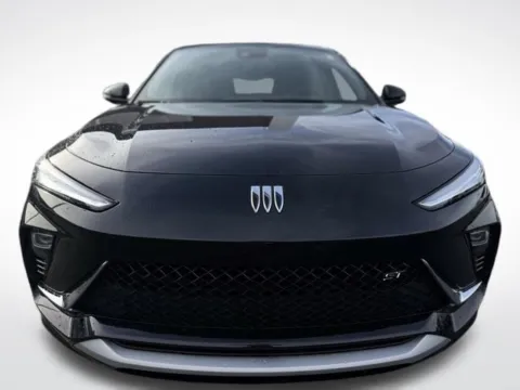 Photos of 2025 Buick Envista Sport Touring for sale in Kalamazoo, MI at Zeigler BMW of Kalamazoo