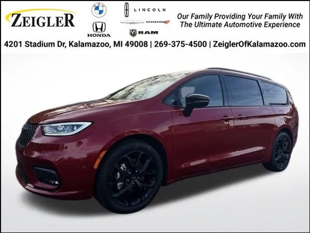 Red 2025 Chrysler Pacifica Limited for sale in Kalamazoo, MI