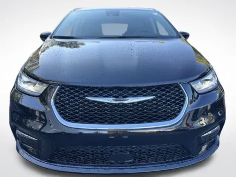 Photos of 2024 Chrysler Pacifica Touring L for sale in Kalamazoo, MI at Zeigler BMW of Kalamazoo