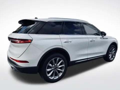 More photos of 2021 Lincoln Corsair Standard at Zeigler BMW of Kalamazoo, MI