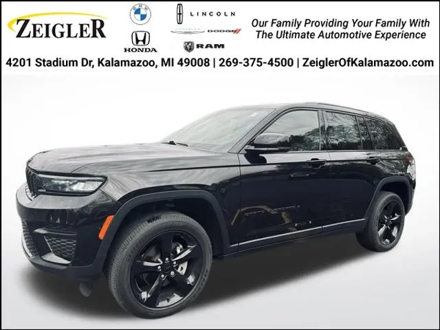 Black 2022 Jeep Grand Cherokee Altitude for sale in Kalamazoo, MI