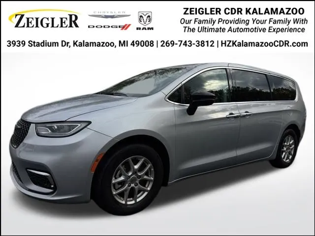 Silver 2024 Chrysler Pacifica Touring L for sale in Kalamazoo, MI