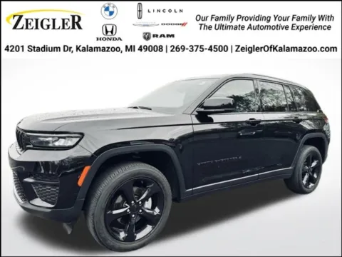 Black 2023 Jeep Grand Cherokee Altitude for sale in Kalamazoo, MI