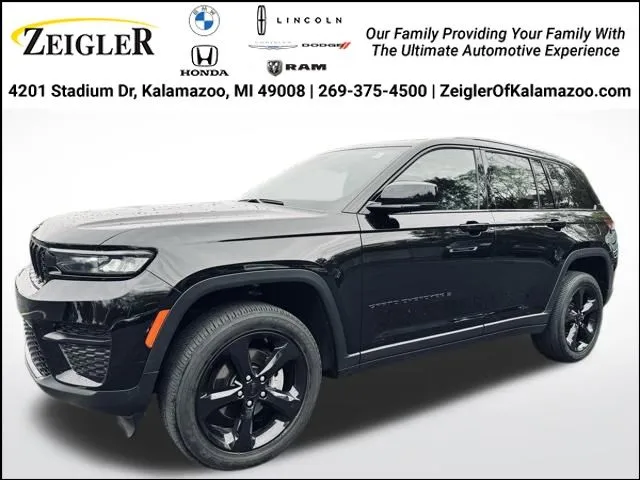 Black 2023 Jeep Grand Cherokee Altitude for sale in Kalamazoo, MI