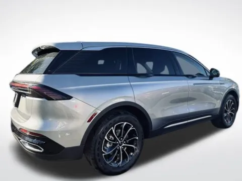 More photos of 2026 Lincoln Nautilus Premiere at Zeigler BMW of Kalamazoo, MI