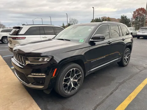 Another view of 2023 Jeep Grand Cherokee Summit for sale in Grandville, MI at Zeigler Chrysler Dodge Jeep Ram of Grandville