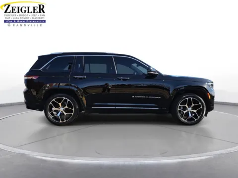 More photos of 2023 Jeep Grand Cherokee Summit at Zeigler Chrysler Dodge Jeep Ram of Grandville, MI