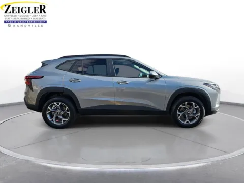 More photos of 2025 Chevrolet Trax LT at Zeigler Chrysler Dodge Jeep Ram of Grandville, MI