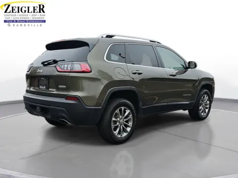 More photos of 2019 Jeep Cherokee Latitude Plus at Zeigler Chrysler Dodge Jeep Ram of Grandville, MI