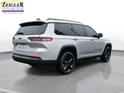 More photos of 2023 Jeep Grand Cherokee L Altitude at Zeigler Chrysler Dodge Jeep Ram of Grandville, MI