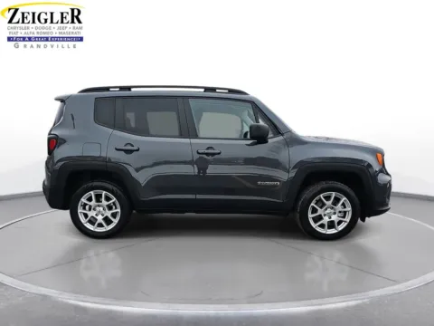 More photos of 2022 Jeep Renegade Latitude at Zeigler Chrysler Dodge Jeep Ram of Grandville, MI